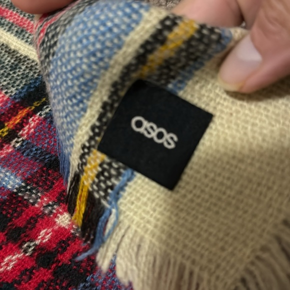 asos brand Large 60x60 Blanket Style Plaid Scarf/Wrap-Beige/Red/Blue-Acrylic - Picture 7 of 10